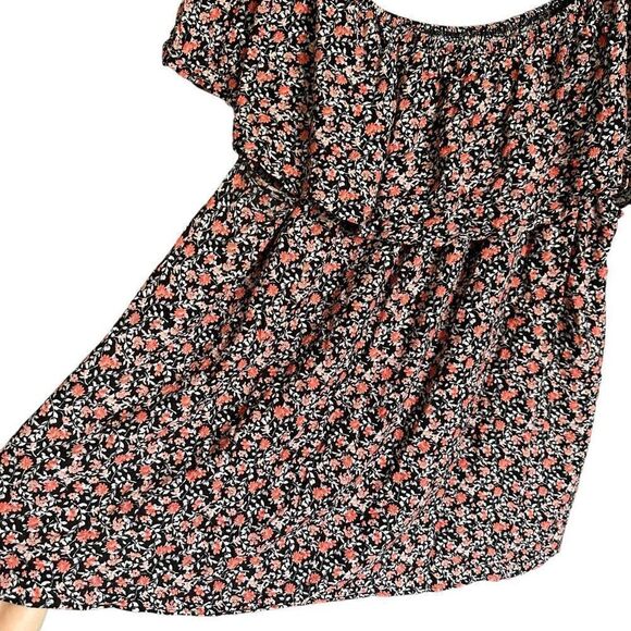 Torrid Floral Ruffle Off Shoulder Blouse - Picture 9 of 10